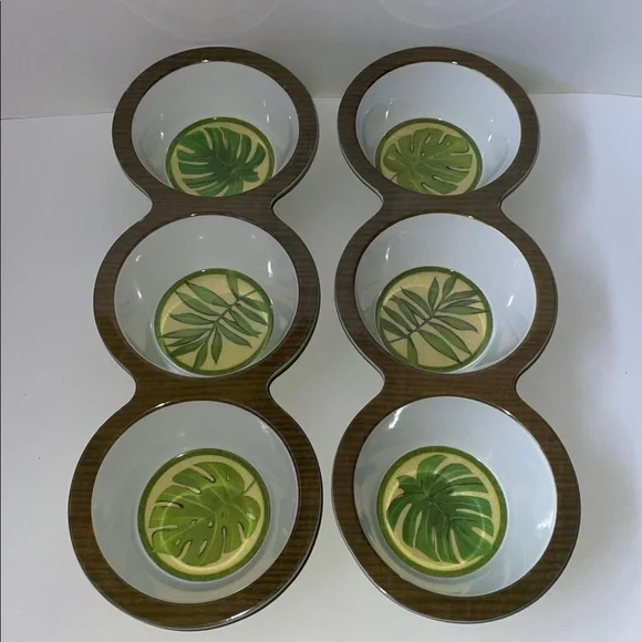 NWOT Tropical Leaf Design Serving Bowls.  Set of 2. - Picture 4 of 5